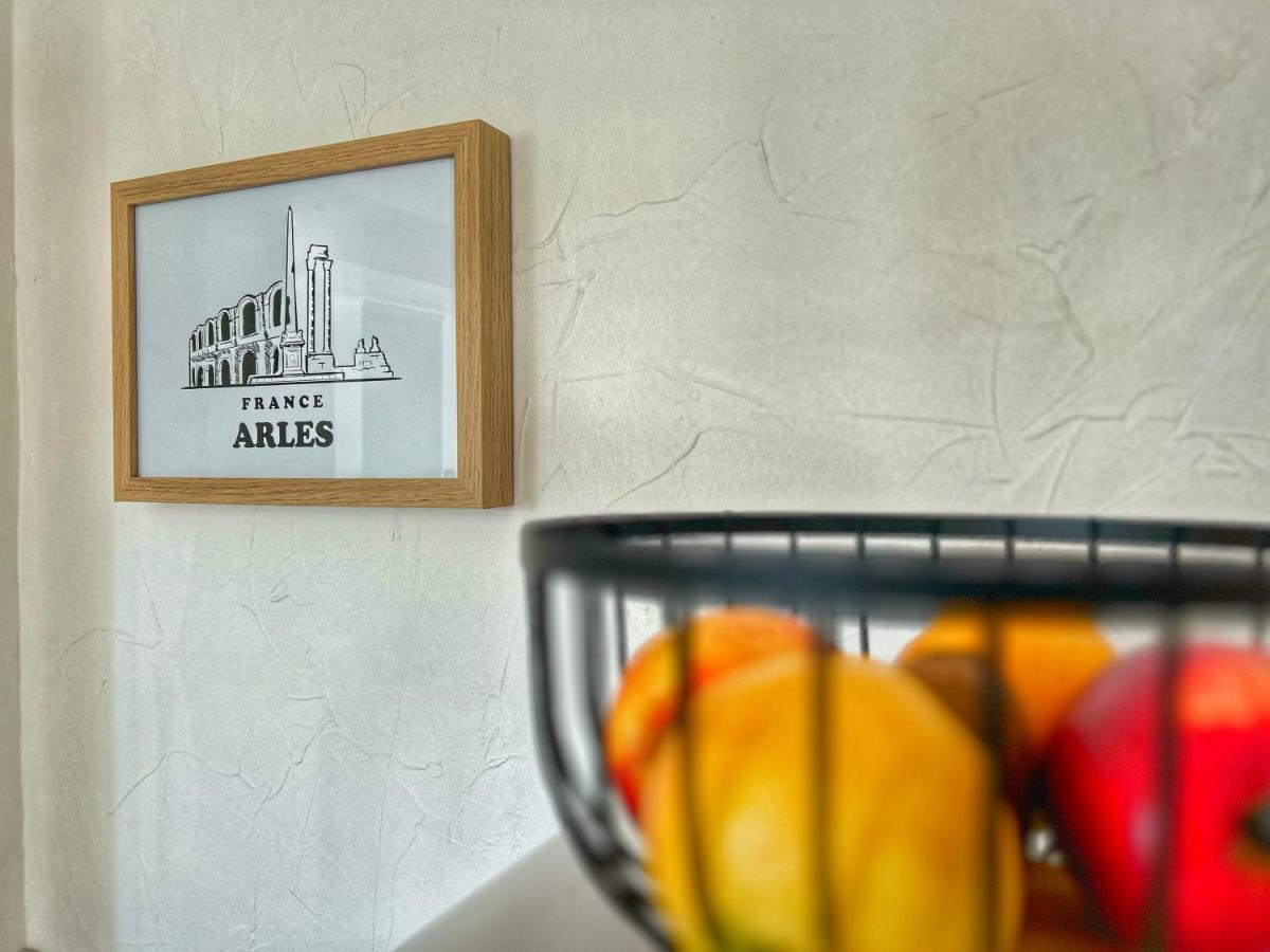 Lou Merveille Arlesienne Bagian luar foto